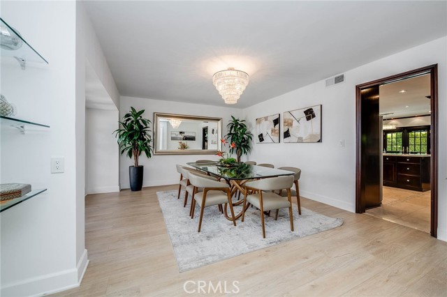 15464 Duomo Via Street, Bel Air CA: https://media.crmls.org/medias/1ca3a64b-d032-4991-938b-aabfccf32a00.jpg