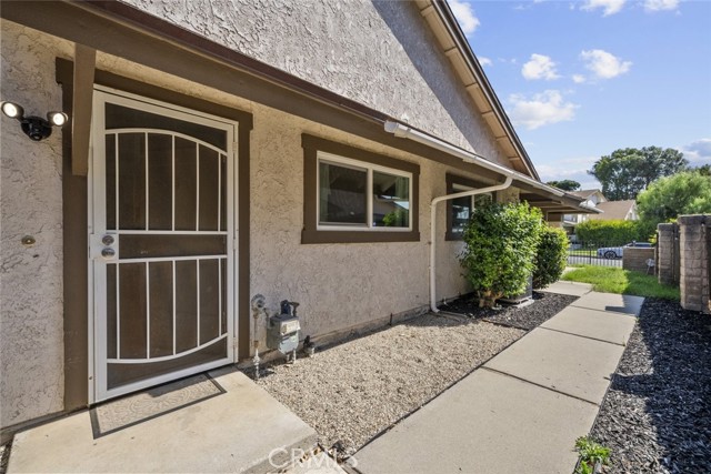 Detail Gallery Image 32 of 33 For 2019 Covington Ave, Simi Valley,  CA 93065 - 2 Beds | 2 Baths
