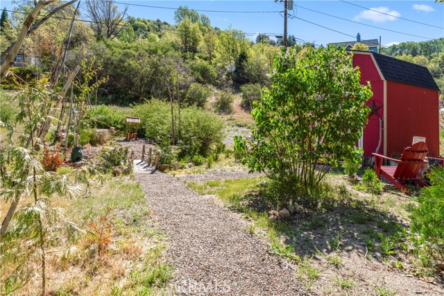 29613 Hook Creek Road, Cedar Glen CA: https://media.crmls.org/medias/1ca5c5ee-4b93-4e38-943e-6ec8f295d758.jpg