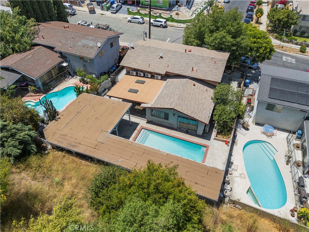 https://media.crmls.org/medias/1ca6ef88-45aa-499c-bab5-691c85c348e7.jpg?preset=X-Large