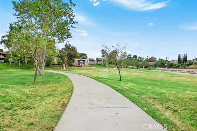 25165 Charlinda Drive, Mission Viejo CA: https://media.crmls.org/medias/1ca729d2-7625-4694-95ed-ce4184f9bdc6.jpg