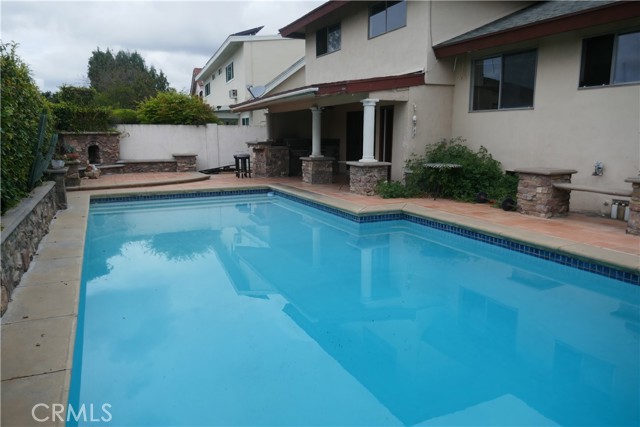 Image 3 of 4 For 3114 Rene  