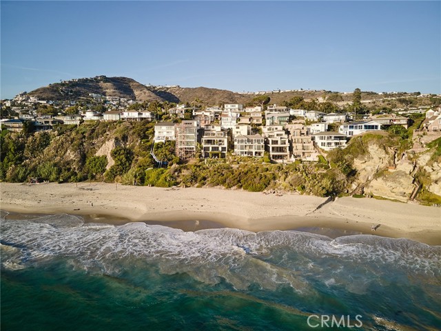 31 Bay Drive, Laguna Beach, California 92651, 5 Bedrooms Bedrooms, ,6 BathroomsBathrooms,Residential Lease,For Rent,31 Bay Drive,CRWS23104235