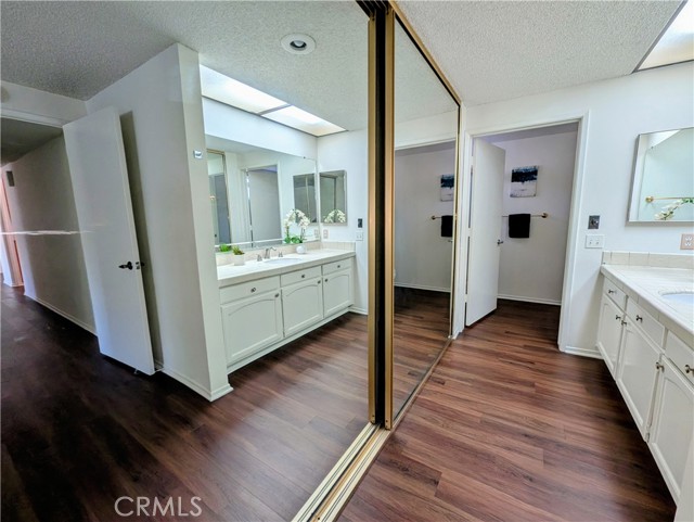 5499 Paseo Del Lago W, Laguna Woods CA: https://media.crmls.org/medias/1ca8f644-e172-4412-a989-25023aaf64bc.jpg