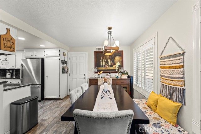 Detail Gallery Image 4 of 24 For 22617 Copper Hill Dr #121,  Saugus,  CA 91350 - 3 Beds | 3 Baths