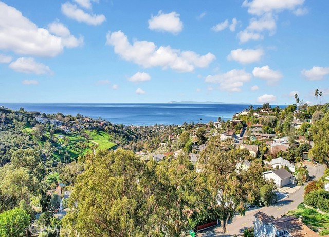 Detail Gallery Image 17 of 23 For 1445 Bluebird Canyon, Laguna Beach,  CA 92651 - 2 Beds | 1/1 Baths