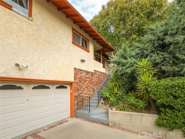 Detail Gallery Image 3 of 32 For 10576 Colebrook St, Sunland,  CA 91040 - 3 Beds | 2 Baths