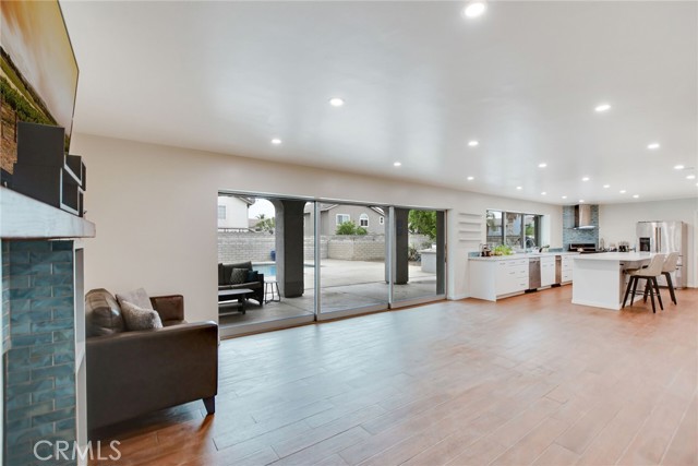 5561 Western Avenue, San Bernardino CA: https://media.crmls.org/medias/1caa7b20-a944-4968-9145-a21974ff4af5.jpg