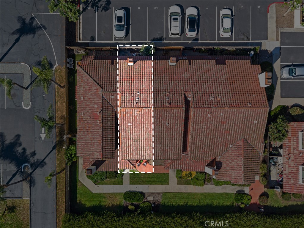 https://media.crmls.org/medias/1cabeaa9-900c-462c-9814-3e4a5e09155b.jpg?preset=X-Large