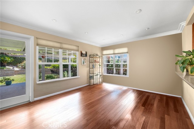Detail Gallery Image 12 of 31 For 1400 Post Rd, Fullerton,  CA 92833 - 4 Beds | 2/1 Baths