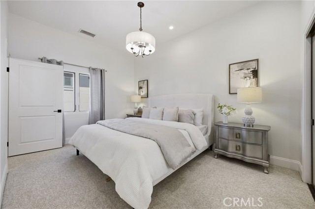 Detail Gallery Image 15 of 22 For 168 S Sierra Madre Blvd. #301,  Pasadena,  CA 91107 - 3 Beds | 2 Baths