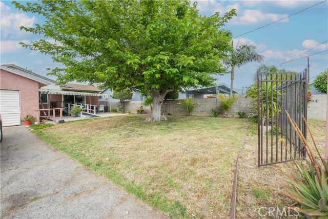 13122 Del Sur Street photo 5