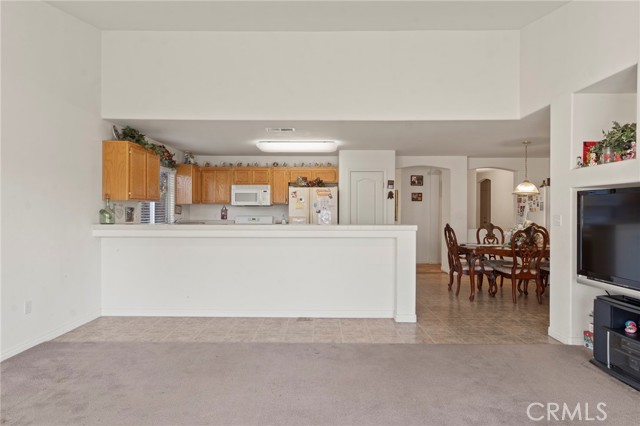 Detail Gallery Image 10 of 29 For 12000 Aurora Valley Ave, Bakersfield,  CA 93312 - 5 Beds | 2 Baths