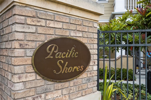 8315 Kendall Drive, Huntington Beach CA: https://media.crmls.org/medias/1caf3321-f5b8-44a7-b93e-9638f4ed64ed.jpg