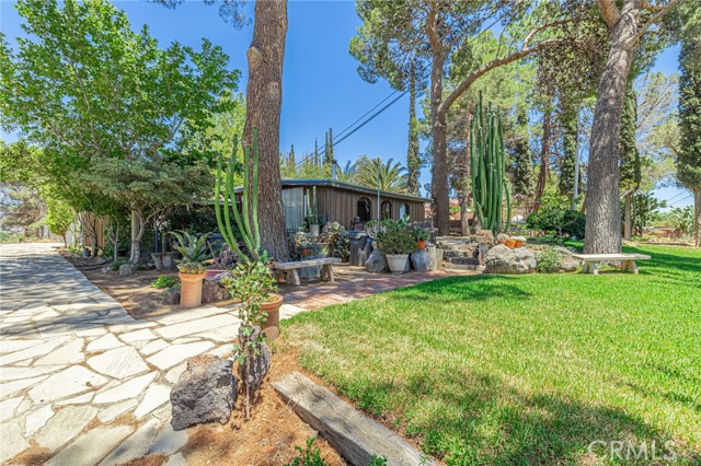 4819 Columbia Way, Lancaster CA: https://media.crmls.org/medias/1caf9a0c-5dc7-4c47-8a11-1a2426a4a47c.jpg