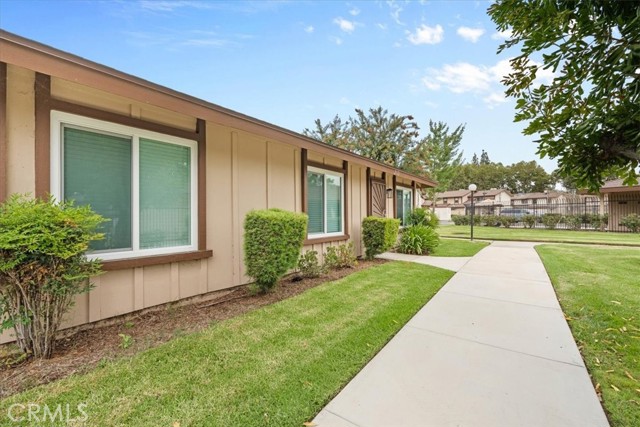 Detail Gallery Image 1 of 35 For 2171 S Magnolia Ave, Ontario,  CA 91762 - 3 Beds | 2 Baths
