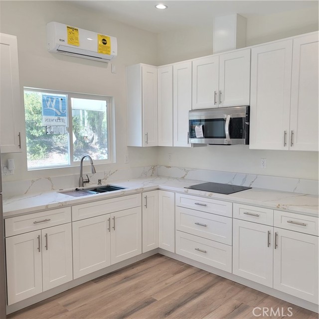 Detail Gallery Image 3 of 20 For 5148 San Feliciano Dr, Woodland Hills,  CA 91364 - 2 Beds | 1 Baths