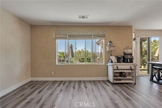 Detail Gallery Image 17 of 54 For 19639 Ellis Henry Ct, Newhall,  CA 91321 - 4 Beds | 3 Baths