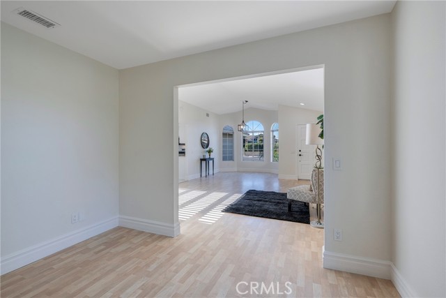 Detail Gallery Image 17 of 50 For 8496 East Meadowridge Street, Anaheim Hills,  CA 92808 - 4 Beds | 2 Baths