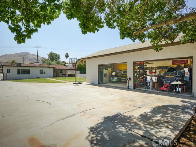 Detail Gallery Image 21 of 27 For 6059 Alicante Ave, Jurupa Valley,  CA 92509 - 3 Beds | 2 Baths