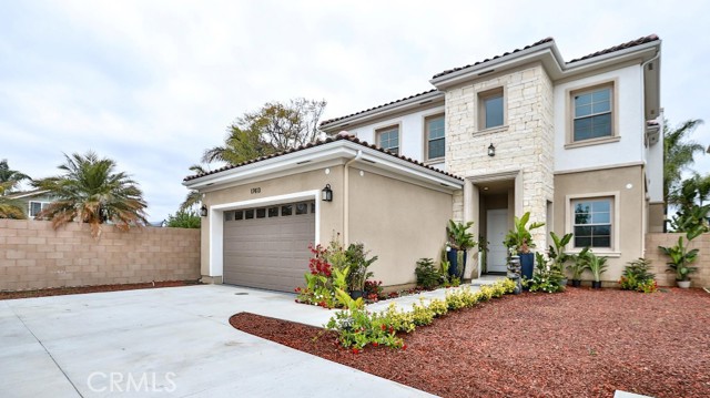 Detail Gallery Image 1 of 49 For 17413 Sienna Ln, Fountain Valley,  CA 92708 - 4 Beds | 4 Baths