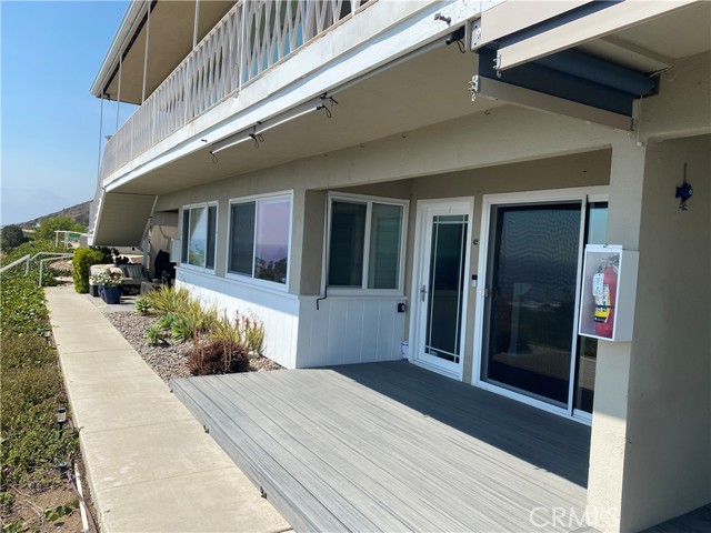 21722 Ocean Vista Drive, Laguna Beach CA: https://media.crmls.org/medias/1cb207d4-4a35-4f08-aec4-c02a03e59acc.jpg