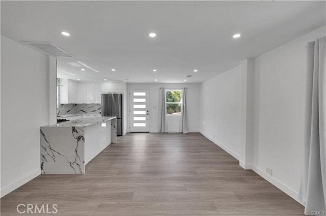 Detail Gallery Image 4 of 22 For 4640 Lowell Ave, La Crescenta,  CA 91214 - 1 Beds | 1 Baths