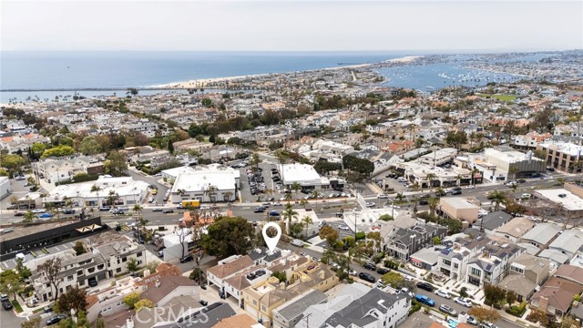 Detail Gallery Image 27 of 29 For 502 Jasmine Ave a,  Corona Del Mar,  CA 92625 - 3 Beds | 2/1 Baths