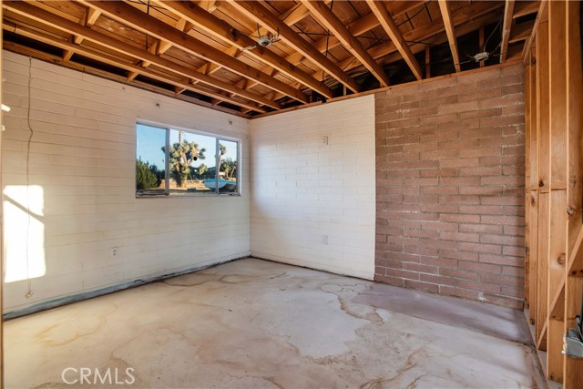 Detail Gallery Image 13 of 32 For 7985 Deer Trl, Yucca Valley,  CA 92284 - 2 Beds | 1 Baths