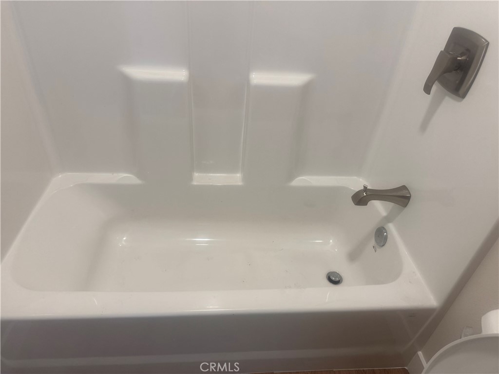 https://media.crmls.org/medias/1cb3e789-4515-441e-ac8b-0c748c53bc76.jpg?preset=X-Large