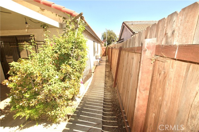 Detail Gallery Image 18 of 19 For 39739 Old Carriage Rd, Murrieta,  CA 92563 - 3 Beds | 2 Baths