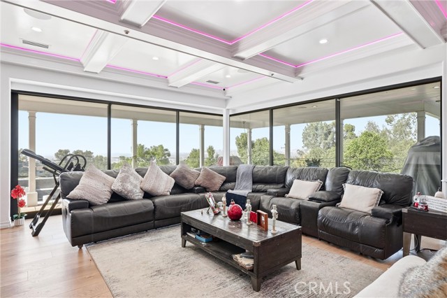 Detail Gallery Image 23 of 55 For 381 S Henning Way, Anaheim,  CA 92807 - 6 Beds | 6 Baths