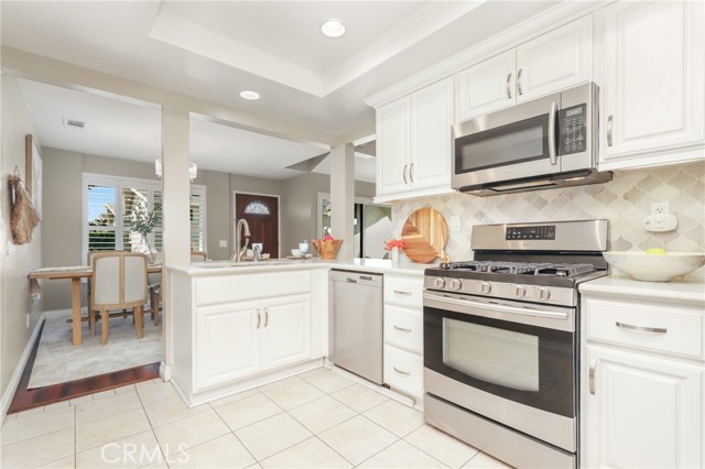 Detail Gallery Image 8 of 34 For 124 S Valencia, La Habra,  CA 90631 - 3 Beds | 2/1 Baths