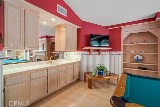 28852 Woodside Drive, Saugus CA: https://media.crmls.org/medias/1cb71ffa-1796-4086-ae5b-ab9acdaa0585.jpg