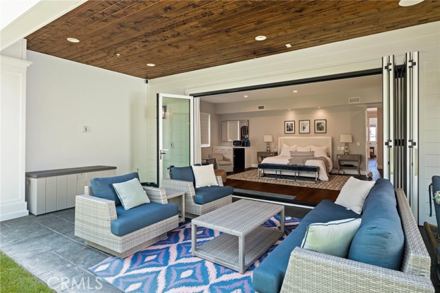 550 Helberta Avenue, Redondo Beach, California 90277, 5 Bedrooms Bedrooms, ,3 BathroomsBathrooms,Residential,Sold,Helberta,SB21204332