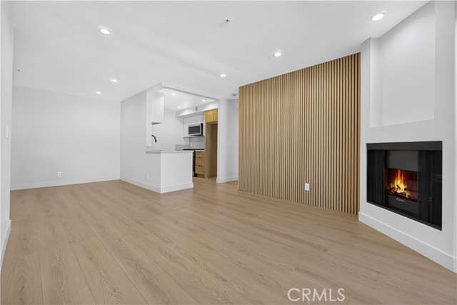15455 Sherman photo 5