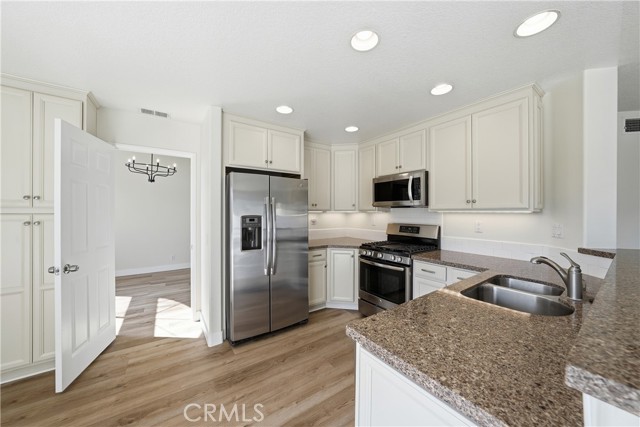 Detail Gallery Image 29 of 55 For 34 Reata, Rancho Santa Margarita,  CA 92688 - 4 Beds | 2/1 Baths