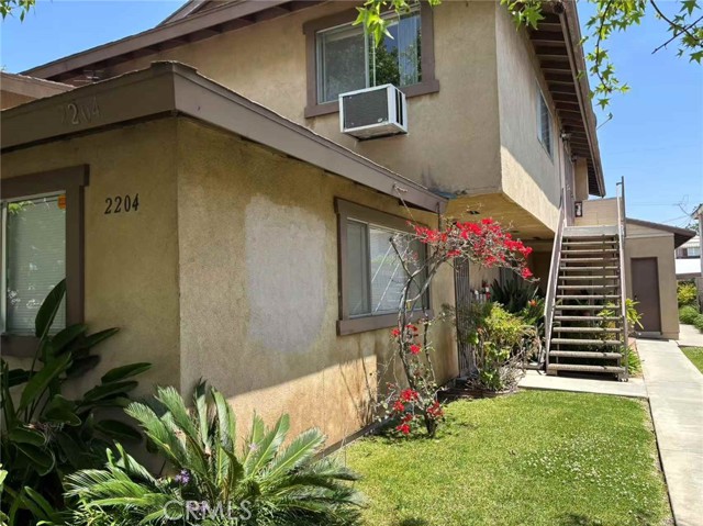 2204 Orange Grove Avenue, Alhambra CA: https://media.crmls.org/medias/1cb9e4cc-5283-4ae5-a94e-ea525d4bf1b0.jpg
