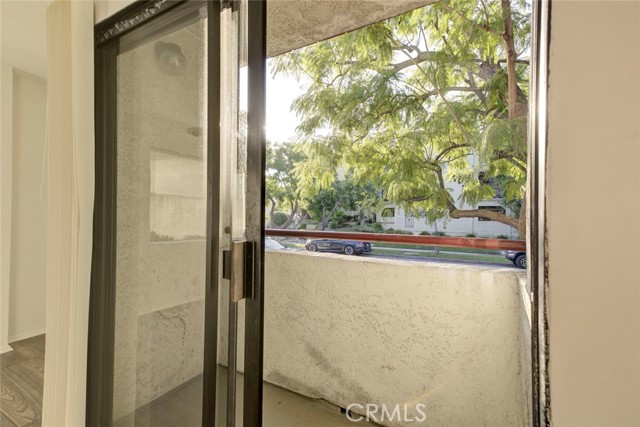 Detail Gallery Image 17 of 30 For 604 N Kenwood St #1,  Glendale,  CA 91206 - 3 Beds | 2/1 Baths