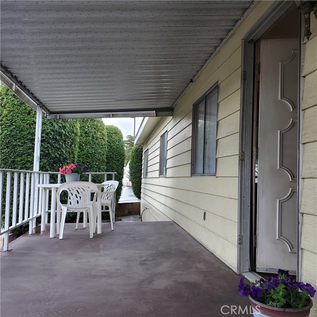 12401 FILMORE Street, 501 photo 5