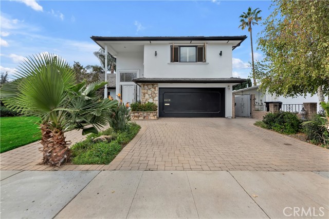 Detail Gallery Image 3 of 50 For 6409 Graves Ave, Lake Balboa,  CA 91406 - 4 Beds | 3 Baths