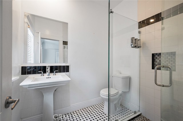 Detail Gallery Image 21 of 47 For 1251 N Commonwealth, Los Angeles,  CA 90029 - – Beds | – Baths