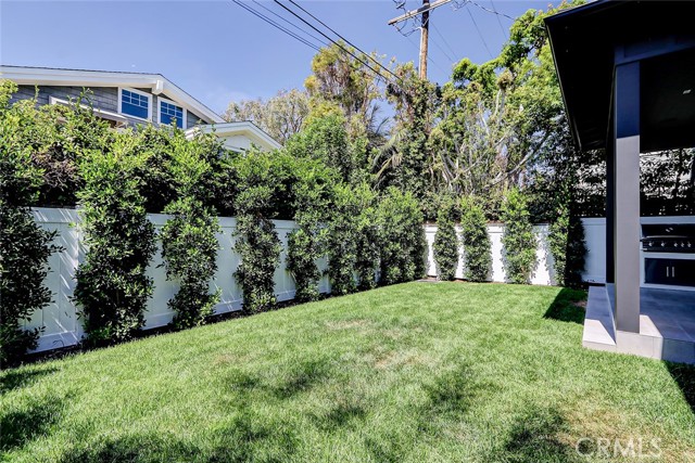 1825 Pacific Avenue, Manhattan Beach, California 90266, 5 Bedrooms Bedrooms, ,5 BathroomsBathrooms,Residential,Sold,Pacific,SB21268855