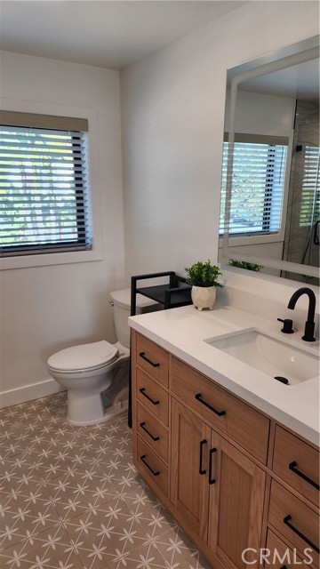 Detail Gallery Image 23 of 23 For 1972 S Corning St, Los Angeles,  CA 90034 - 2 Beds | 2 Baths