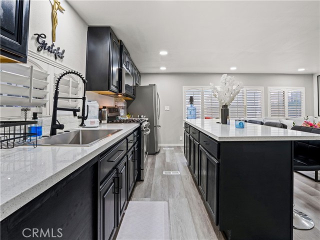 Detail Gallery Image 3 of 21 For 2751 Reche Canyon Rd 209b,  Colton,  CA 92324 - 2 Beds | 1 Baths