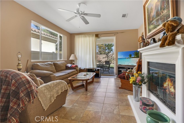 Detail Gallery Image 9 of 17 For 1690 Sarazen St, Beaumont,  CA 92223 - 2 Beds | 2 Baths