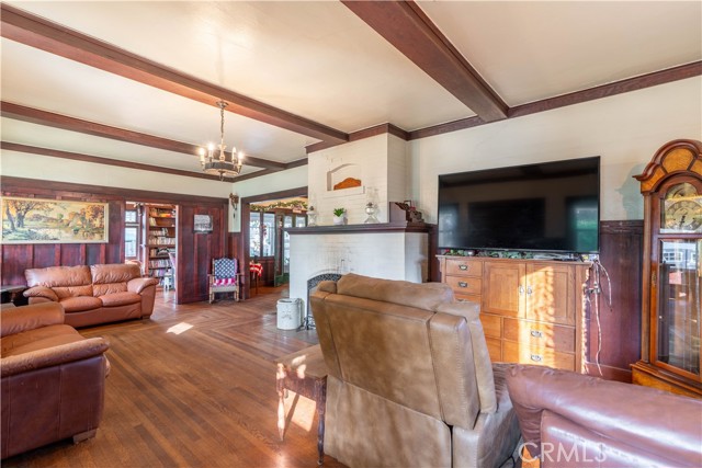 7914 Magnolia Avenue, Riverside CA: https://media.crmls.org/medias/1cbdb9c0-969d-425c-9a38-9e81c7aa34e4.jpg
