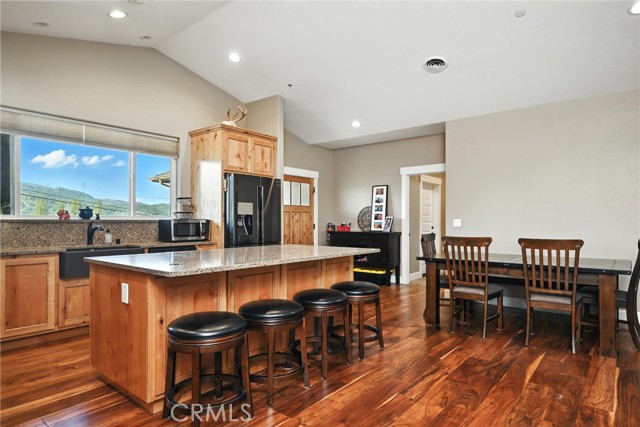 Detail Gallery Image 8 of 24 For 9482 Hoberg Dr, Cobb,  CA 95426 - 3 Beds | 2 Baths