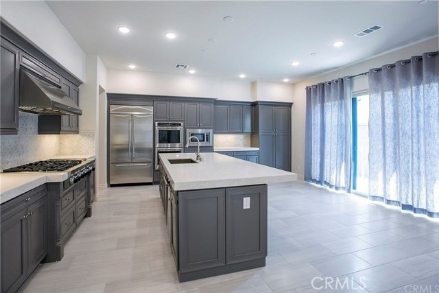 221 Geyser, Irvine CA: https://media.crmls.org/medias/1cbe0d34-4d95-4e53-a8e4-fcf496483875.jpg