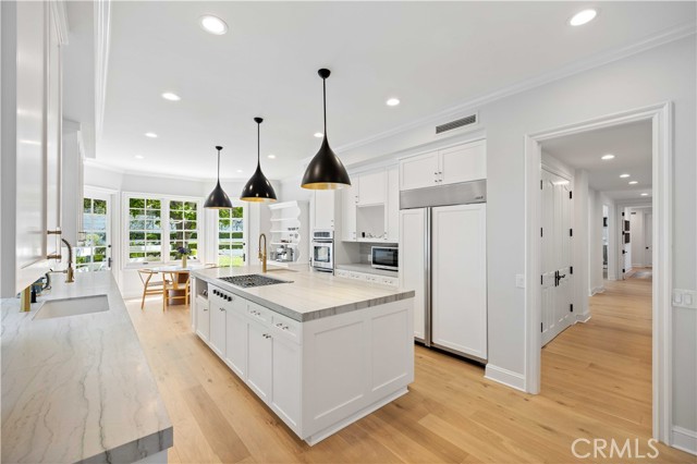 Detail Gallery Image 25 of 66 For 7 Cheshire Ct, Newport Beach,  CA 92660 - 4 Beds | 6/1 Baths